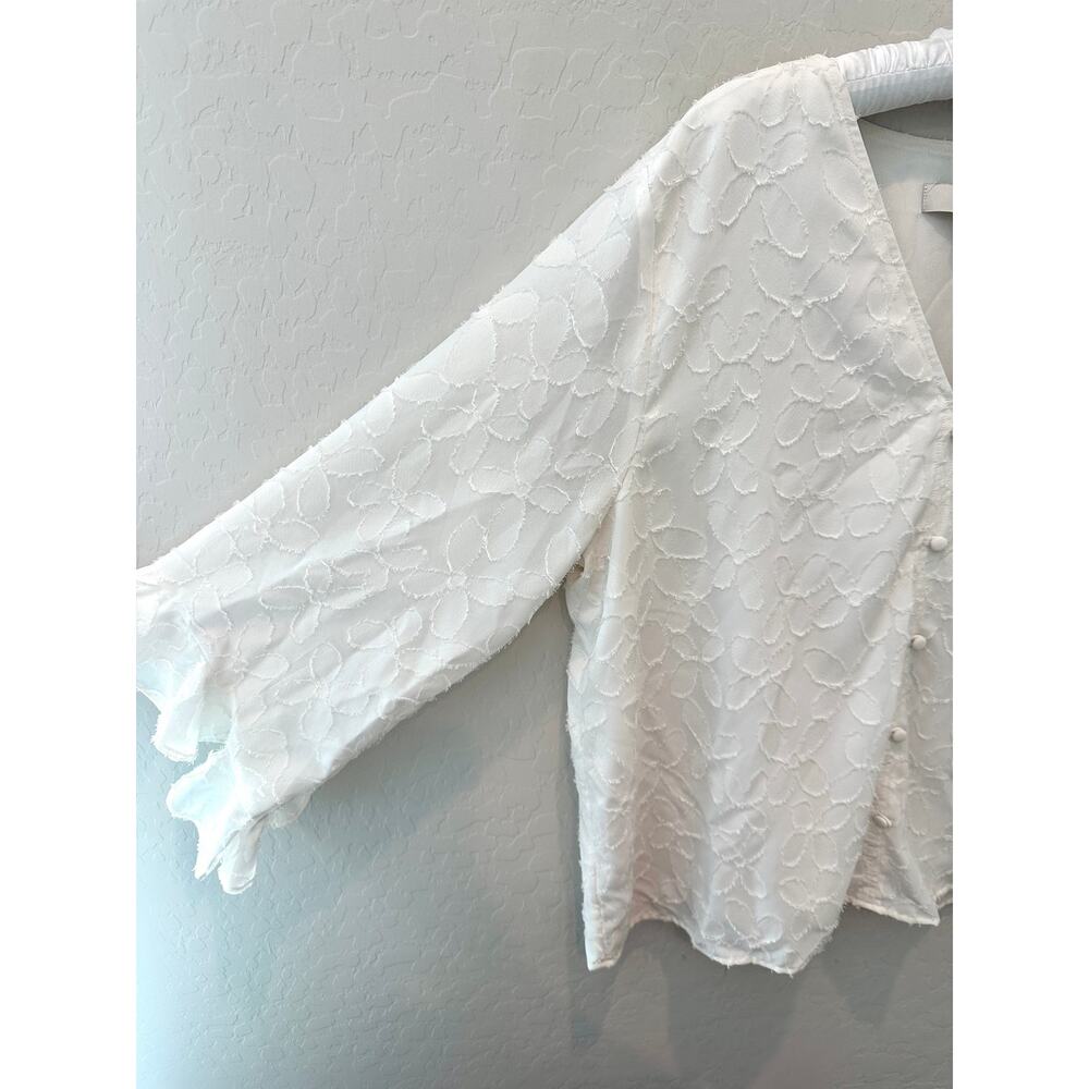 LOFT White Floral Jacquard Bell Sleeve Button Front Blouse Top Feminine XL - Picture 3 of 6